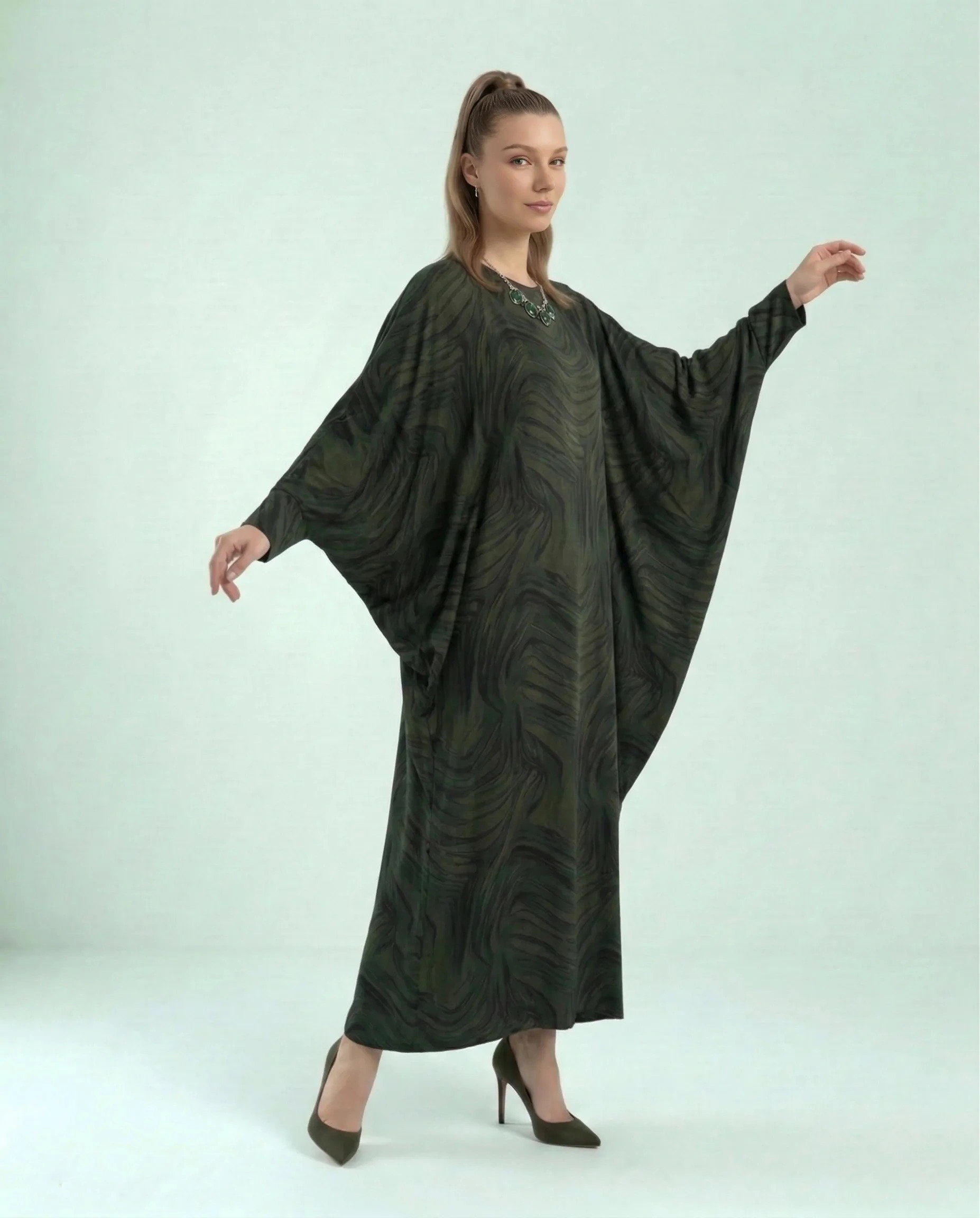 Yeşil Desenli Cupro İpek Yarasa Kol Elbise