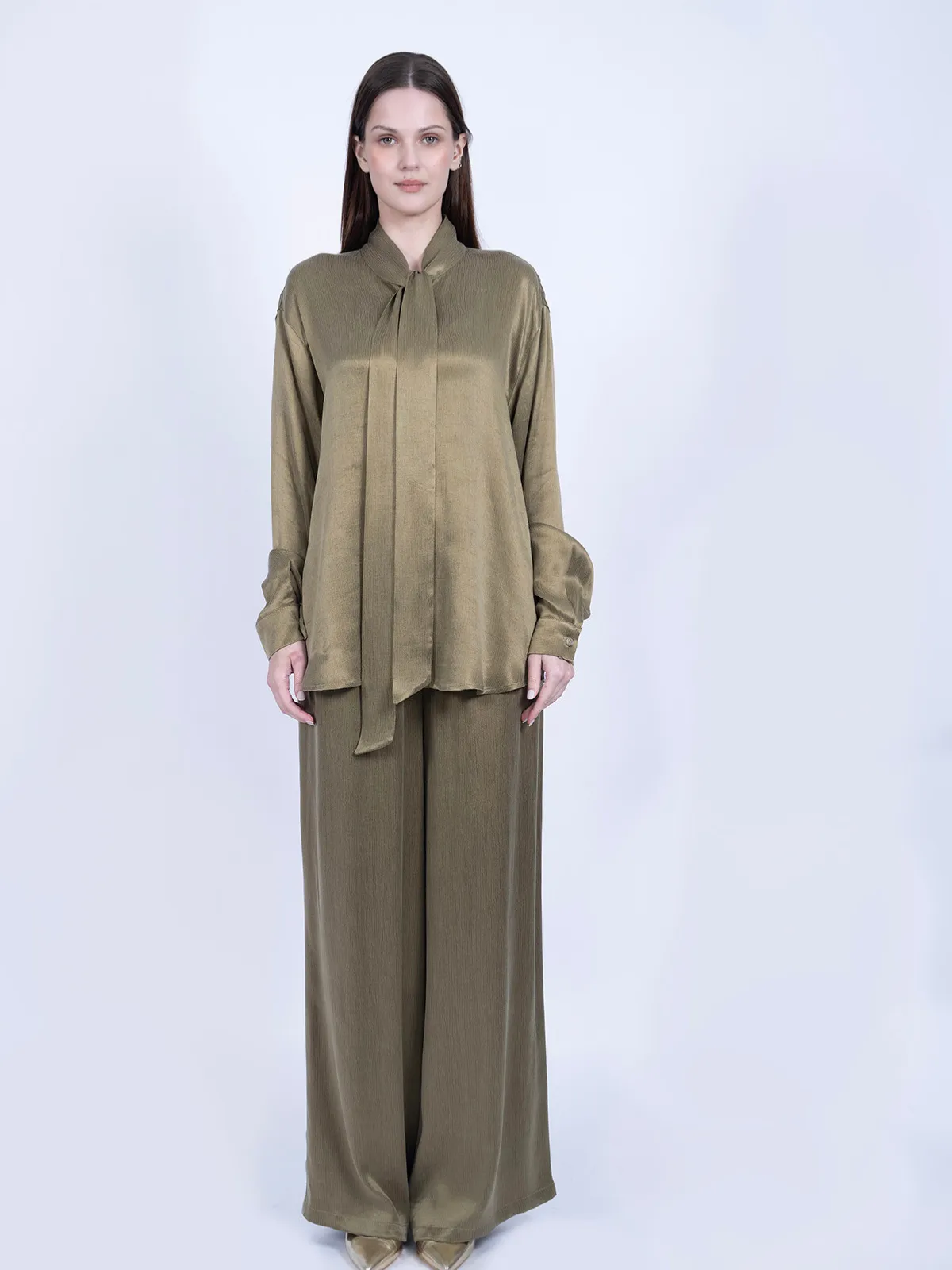 %100 İpek Cupro Kravat Yaka Bluz & Pantolon Takımı - Haki - Ana Görsel