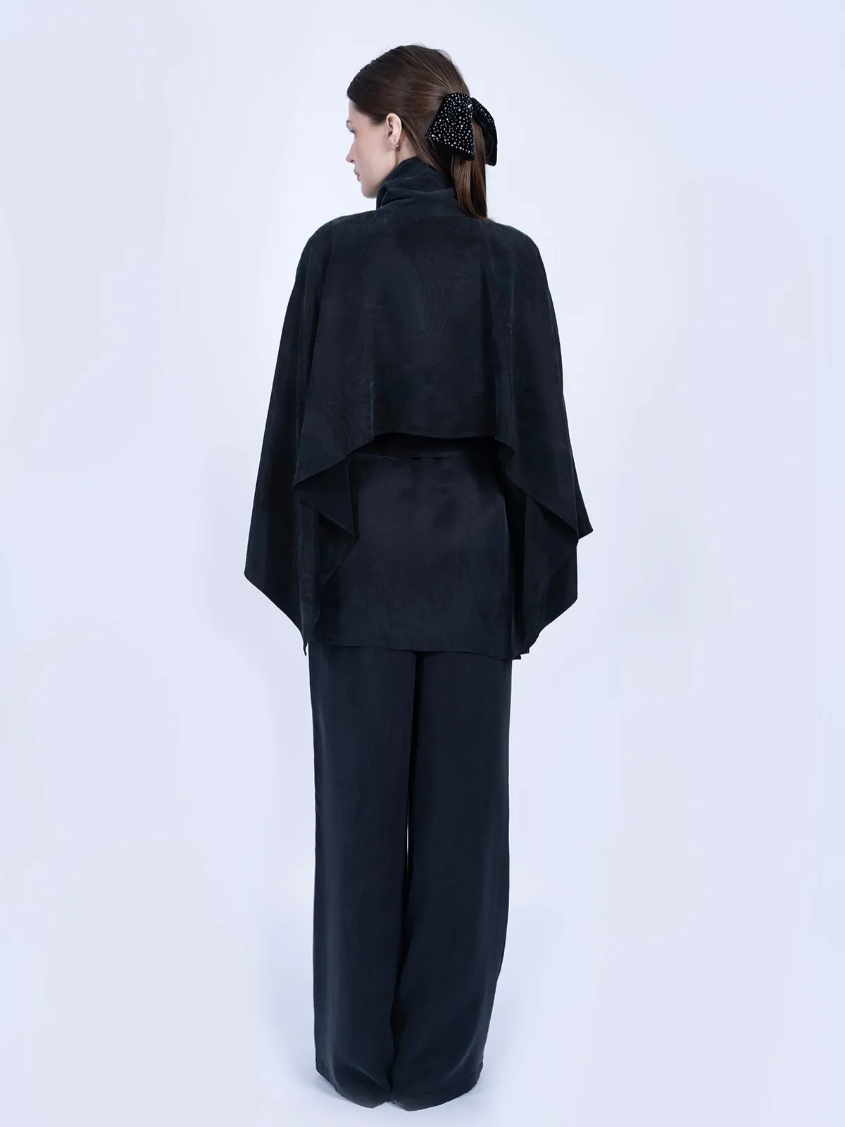 %100 İpek Cupro Desenli Pelerinli Tunik & Pantolon Takımı - Siyah - Görsel 5