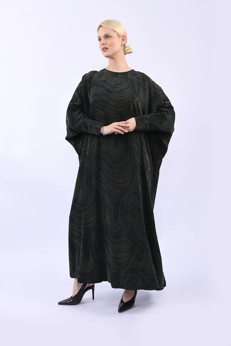 %100 İpeker Cupro Yeşil Desenli Yarasa Kol Elbise - Görsel 3