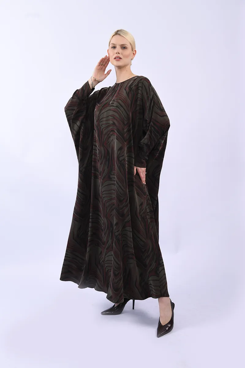 %100 İpeker Cupro Kahverengi - Yeşil Desenli Yarasa Kol Elbise - Görsel 5